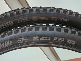 2x Maxxis Dissector 29x2.40 NUEVOS