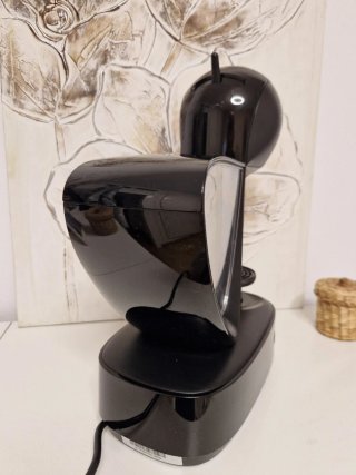 Cafetera Dolce Gusto Negra