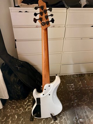 Bajo Eléctrico Ibanez MDM1006 Blanco