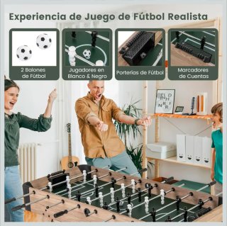Futbolín de madera.