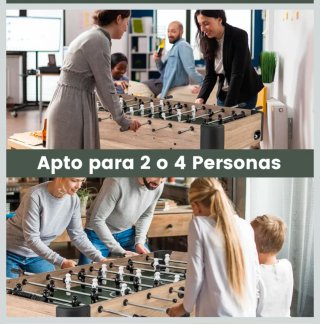 Futbolín de madera.