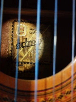 Guitarra Admira Sonia 1982