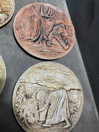 Piatti decorativi in ceramica