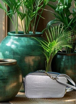 BOLSOS NUEVOS A ESTRENAR