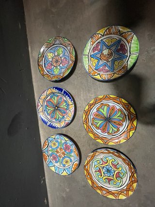 Set di 6 piatti decorativi dipinti a mano