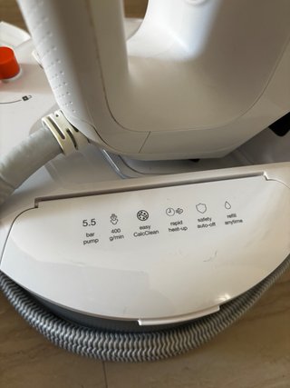 Centro de planchado Braun CareStyle Compact