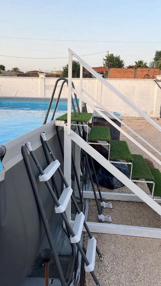 Piscina Intex Ultra XTR 7.32x3.66x1.32m