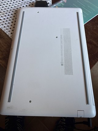 HP Laptop 15-db0xxx AMD A9-9425 8GB RAM