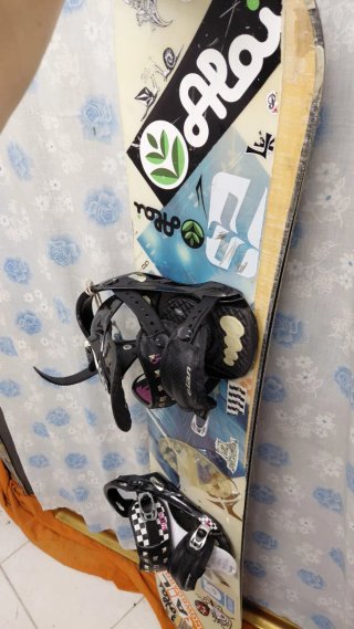 Tabla de Snowboard con Fijaciones ELAN
