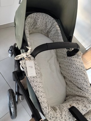 Funda cubre cuco + colchón, sin estrenar.