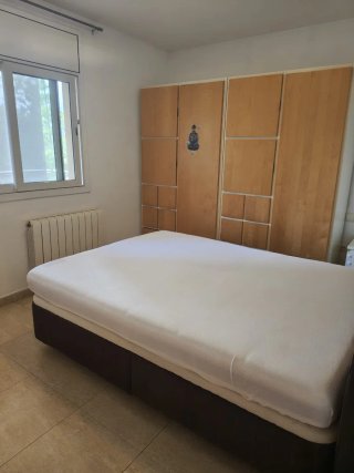 Piso, 3 habitaciones, dos lavabos , zona tranquila