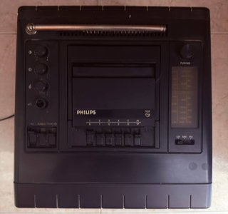 Televisor BN CRT Philips TV Radio Cassette