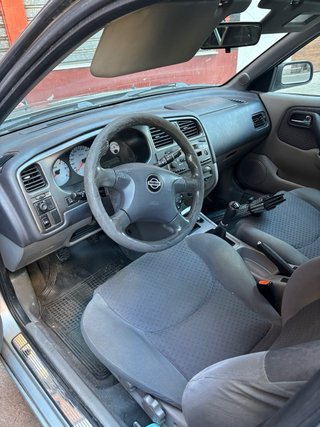Nissan Primera 2003