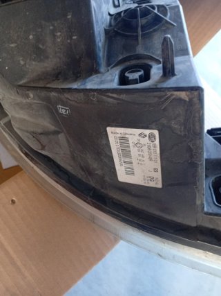 Faro Izquierdo Renault Master / Opel Movano 2010
