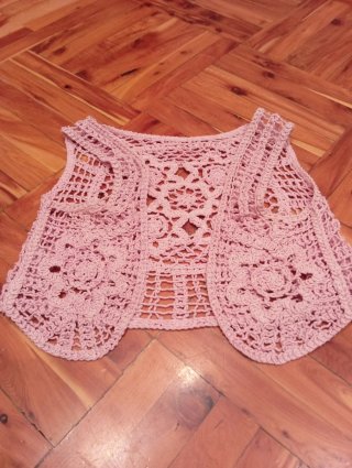 Chaleco ganchillo rosa claro talla S