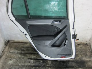 GUARNECIDO PUERTA TRASERA IZQUIERDA VOLKSWAGEN GOLF VI (5K1)(10.2008) 5K6867211 1566603