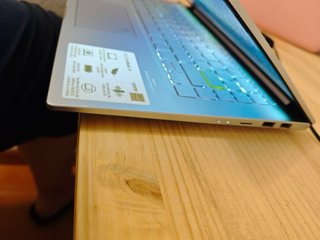 ASUS VivoBook 14 i7/16 GB RAM/512 GB SSD