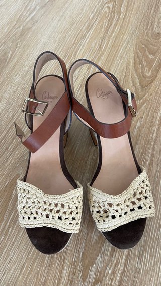 Sandalias Castañer Cuña Rafia Piel Marrón Beige