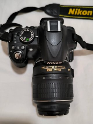 Cámara Nikon D3100 + Accesorios
