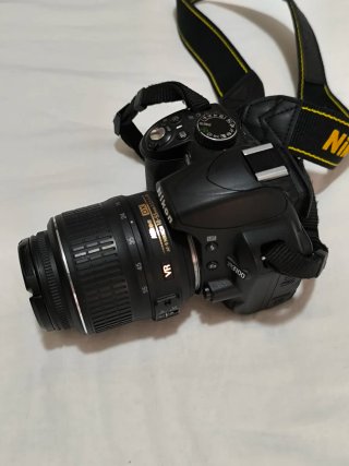 Cámara Nikon D3100 + Accesorios