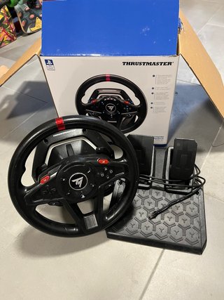 Volante e pedali PS5/4 e PC Thrustmaster T128