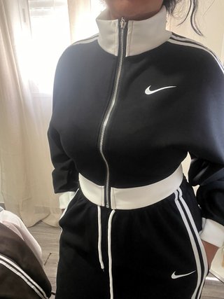 Conjunto Nike Beige y Blanco negro tallas únicas