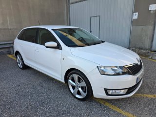 Skoda Spaceback Rapid 2015