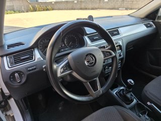 Skoda Spaceback Rapid 2015