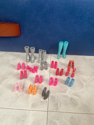 Lote Zapatos Barbie Botas y Tacones
