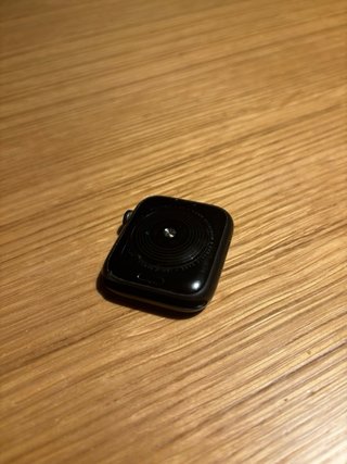 Apple Watch SE 44mm Space Gray