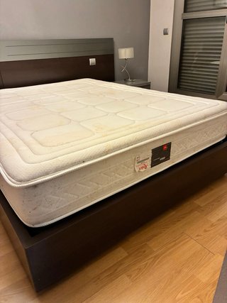 Cama Matrimonial Beige y Marrón