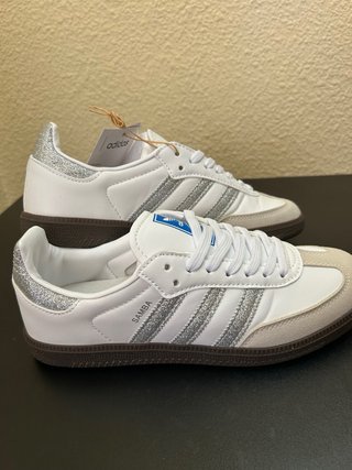 Adidas Samba Brillantes Blancas y Plateadas
