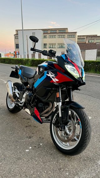 BMW F900XR
