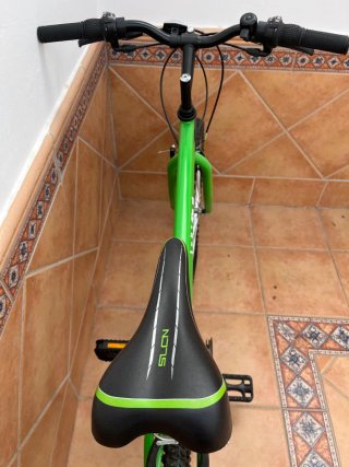Bicicleta verde BKT nueva