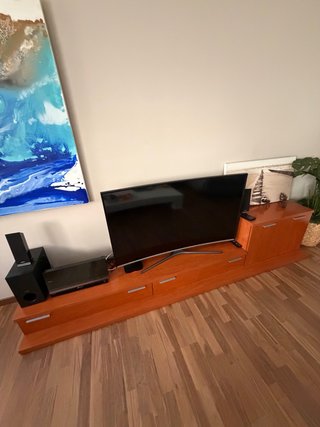 Bonito Mueble comedor para TV (en 2 piezas)