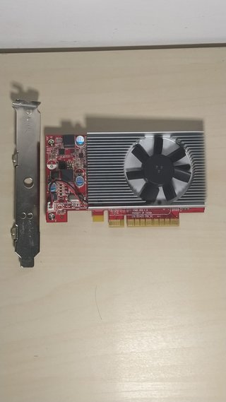 Lenovo ThinkCentre i5 8GB RAM Radeon 520