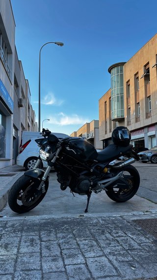 Ducati Monster 696 Negra 2009