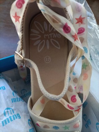 Zapatillas esparto Mustang beige/blancas