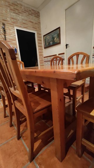 Mesa de madera maciza comedor, como nuevo, 6 silla