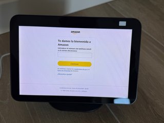 Amazon Echo Show 5 con supporto