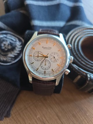 Pack Massimo Dutti: Bufanda, Reloj y Cinturón