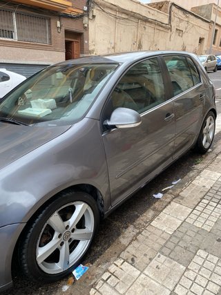 Volkswagen Golf 5 2004