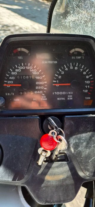 Suzuki GSX-EF 750cc - 51.000 km