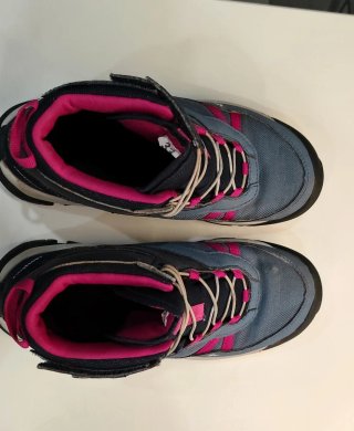 Botas montaña decathlon niña Talla 33