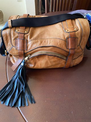 Bolso Uterqüe piel marrón y negro