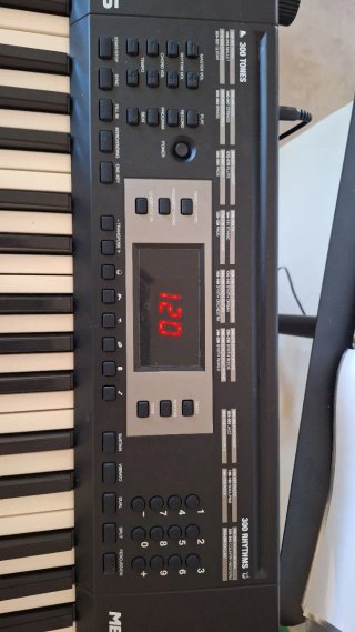 Teclado Alesis Melody 61 en perfecto estado