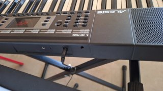 Teclado Alesis Melody 61 en perfecto estado