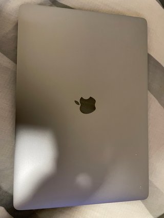 MacBook Pro 15” 2018 32GB RAM 512GB SSD
