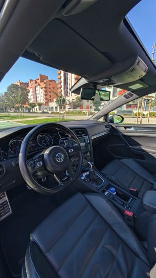 Volkswagen Golf R
