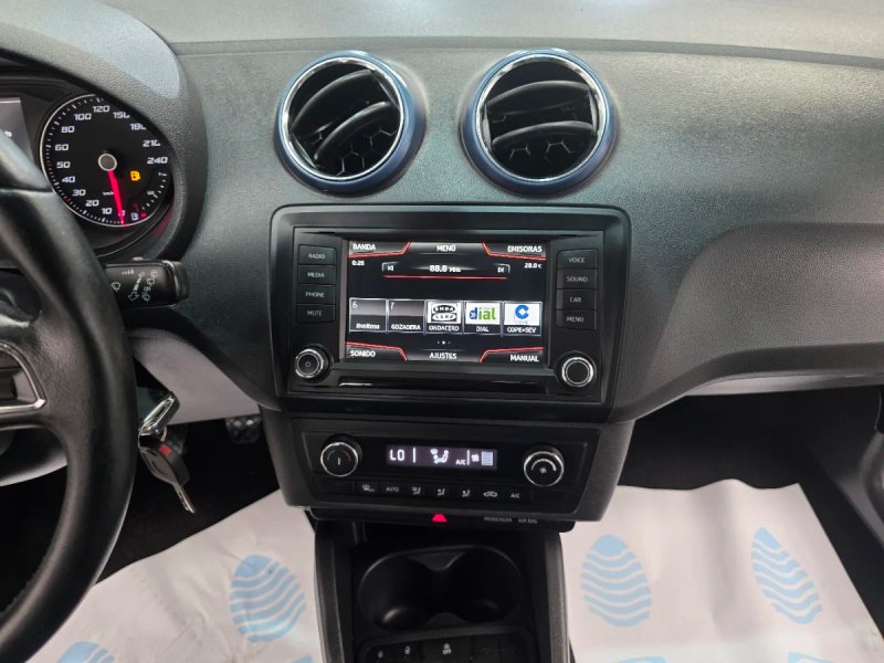 SEAT Ibiza 1.4 TDI CR S&S Style / Connect 2017, foto 9